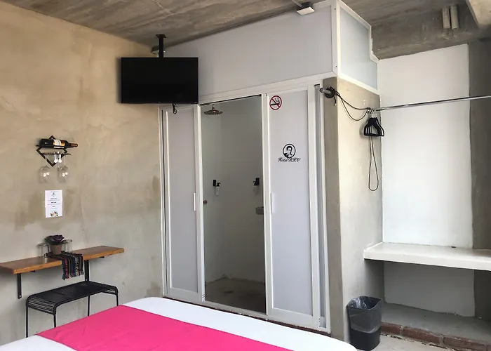 Hotel Rhv *